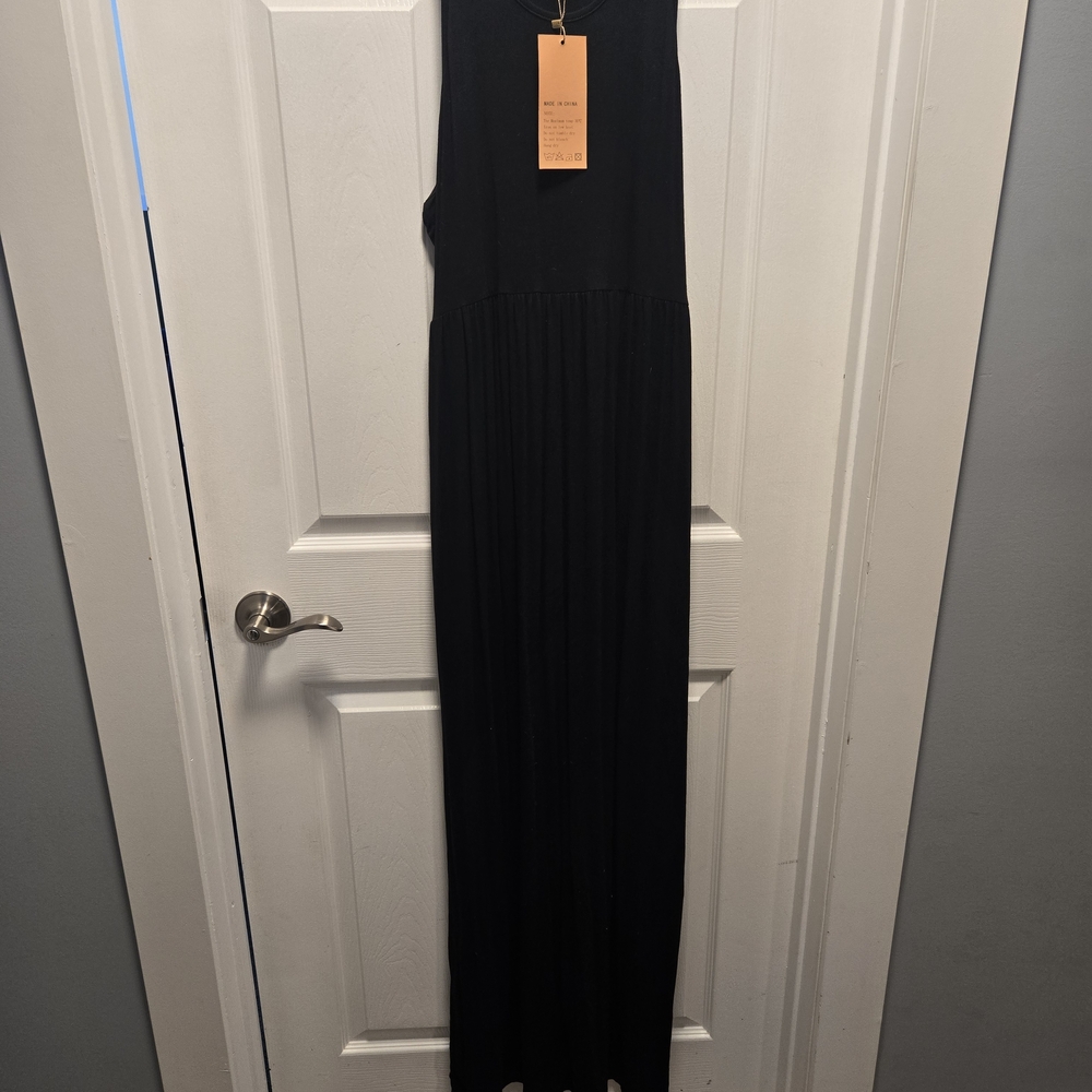 Elegant Black Maxi Dress